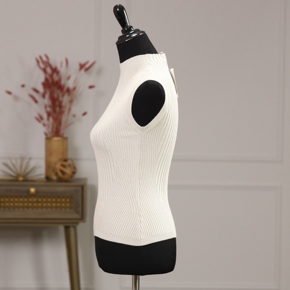 Philosophy Beige Ribbed Knit Top NWT - Picture 3 of 8